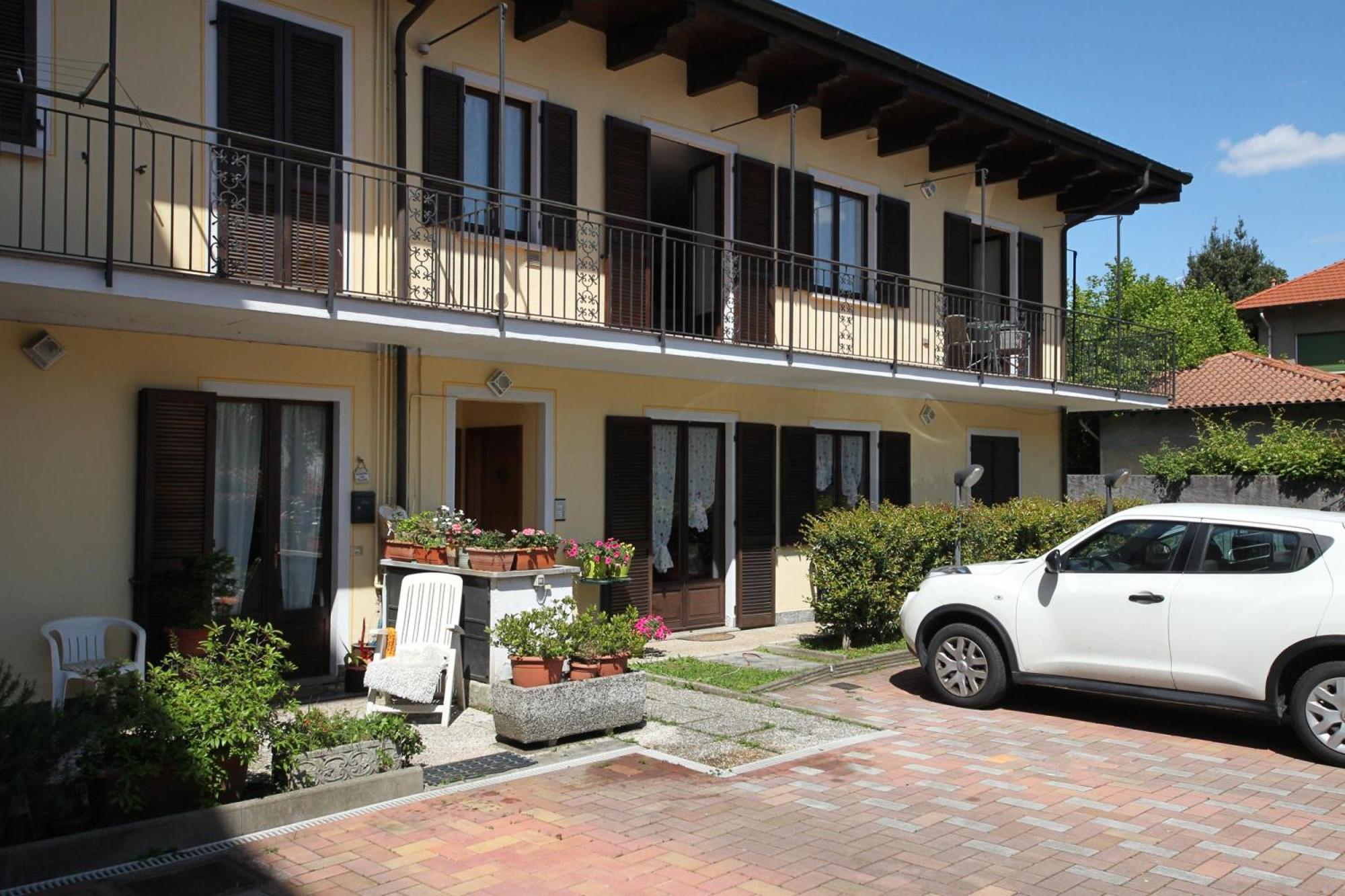 Petalo Bianco 100M From Lake - Happy Rentals Baveno Dış mekan fotoğraf